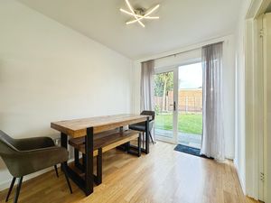 Dining Room- click for photo gallery